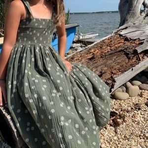 Rylee and Cru Daisy Ivy Smocked Dress Fern 10-12y NWT